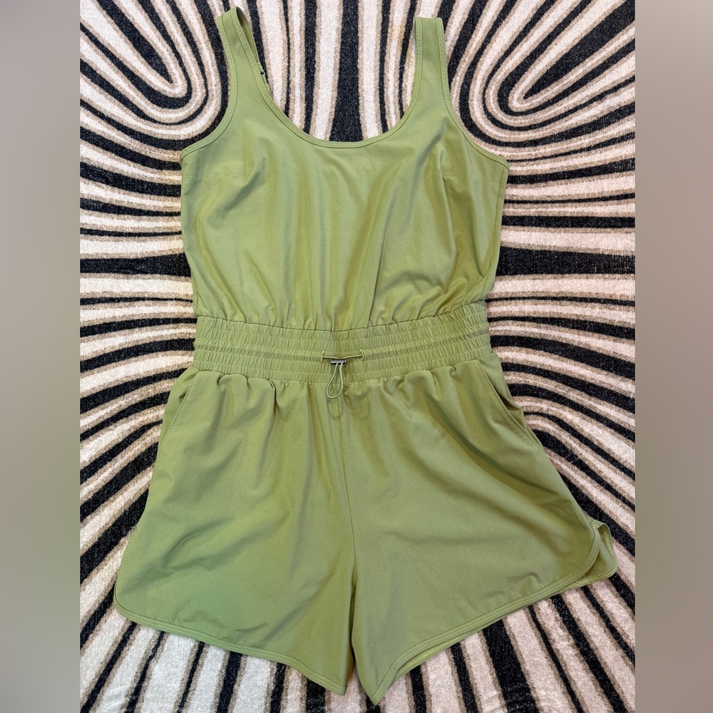Abercrombie & Fitch Traveler Romper Size MT Medium Tall